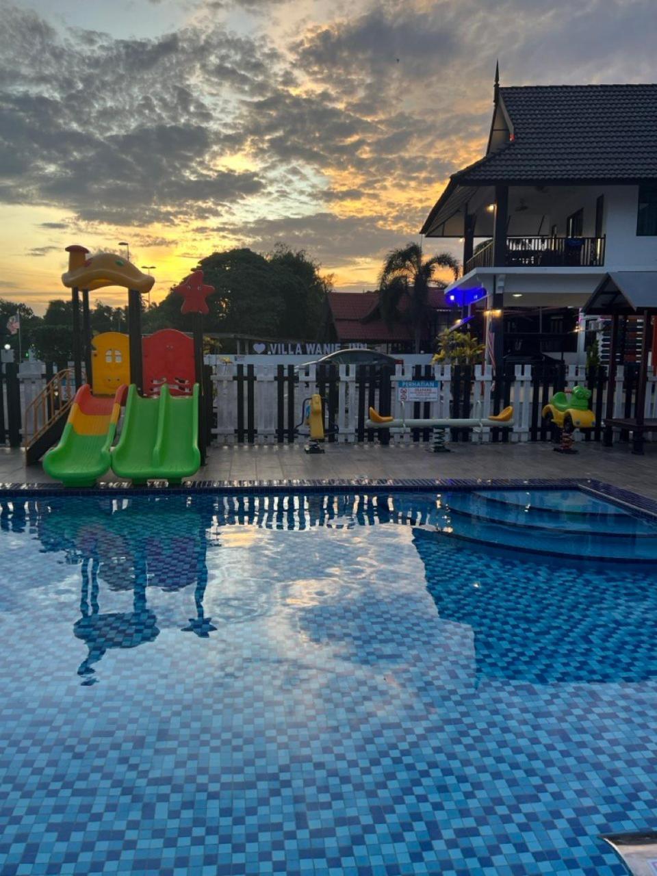 Villa Wanie Inn Setiu Dış mekan fotoğraf